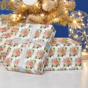 Koraalrode rozen met bladgroen cadeaupapier