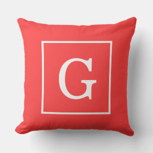 Koraalrood Wit Omkaderd Initiaal Monogram Kussen