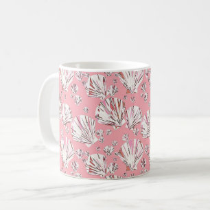 Koraalschelpen, witte schelpen en roze schalen, ro koffiemok