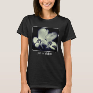 Kornoelje Bloesems In Zwart En Wit T-shirt