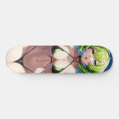 Kort Groen Haired Anime Meisje Skateboard (Horizontaal)