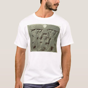 Korte weergave van Gilgamesh tussen twee T-shirt