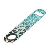Kortstonige rode lichtblauwe faux glitter leopard speed flessenopener (Voorkant Gekanteld)