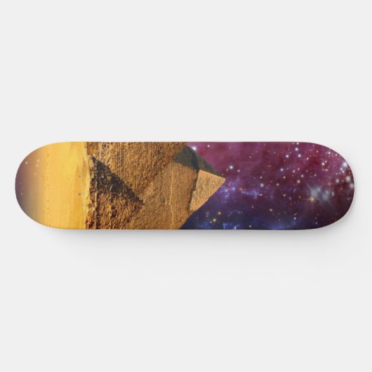 Kosmisch storm boven Egypte Skateboard (Horizontaal)