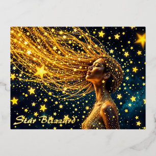 Kosmische vrouw met gloeiend sterrenachtig gouden folie feestdagen briefkaart
