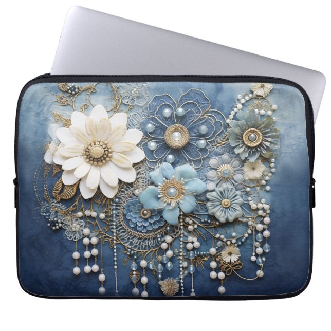 Kostuum sieraden op blauw Denim Laptop Sleeve (Voorkant)