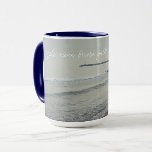 Koud kalm zee op een winterdag mok (Voorkant links)