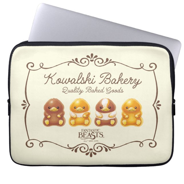 Kowalski Bakery - Baby Nifflers Laptop Sleeve (Voorkant)