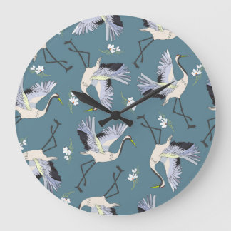 Kraanpatroon, illustratie vliegende vogel. grote klok