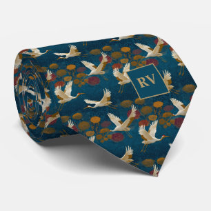 Kraanvogels in herfstbloemen op marineblauw stropdas