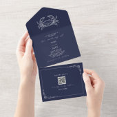 Krab rustiek strand bruiloft donkerblauw QR All In One Uitnodiging (Afscheurbaar)