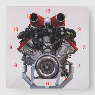 Krachtige V8-engine Vierkante Klok
