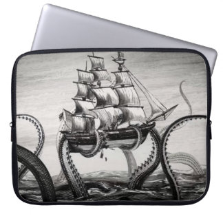 Kraken Holding A Pirate/Sailing Ship 15-inch Sleev Laptop Sleeve