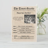 krant Party Invitation Kaart (Staand voorkant)