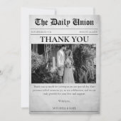 Krantenartikel Bruiloft Bedankkaart (Voorkant)