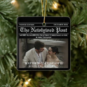 Krantenartikel Merry and Married Holiday Accents F Keramisch Ornament