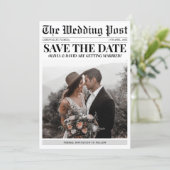 Krantenfoto Unieke bruiloft Save The Date (Staand voorkant)