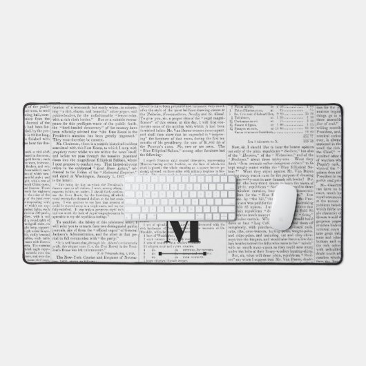 krantenpapier Custom Monogram Bureaumat (Keyboard & Muis)