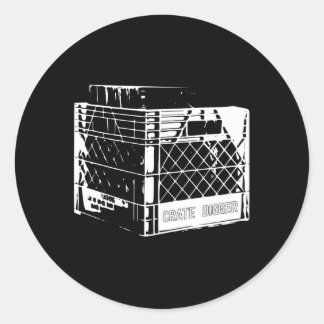 Krat Digger met krat vol met records LP's Ronde Sticker