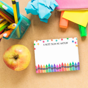 Krayons en sterren kleurrijke noot van school post-it® notes