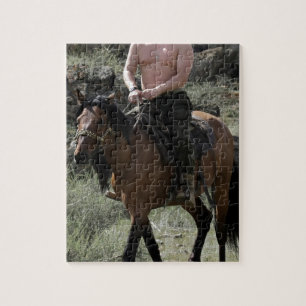 Kreukloze Poetin haalt een paard uit Legpuzzel