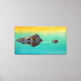 Krokodil op stilstaand watercanvas afdrukken