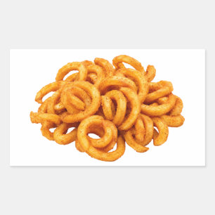 Kronkelige krokante friet op witte achtergrond rechthoekige sticker