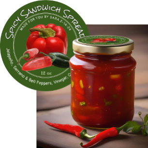 Kruidige salade met rode en groene paprika's ronde sticker