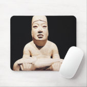 Kruispootfiguur met een baby, Olmec Muismat (Met muis)