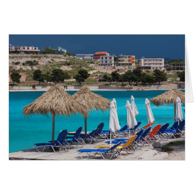 Ksamil, ville en bord de plage (Devant horizontal)