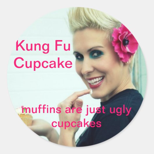 Kung Fu Cupcake Ronde Sticker (Voorkant)