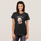 Kung Toe-fu Funny Big Toe Pun Dark BG T-shirt (Voorkant volledig)