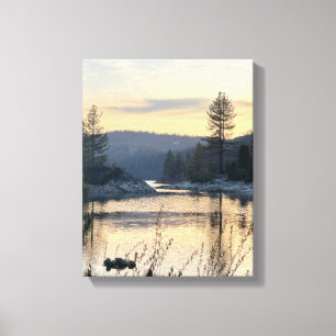 Kunst aan de muur van zonsondergang aan het meer canvas afdruk