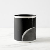 Kunstkunstenaarsconcept Kuiper Belt object Tweekleurige Koffiemok (Center)