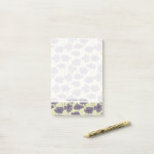 Kunstmatige florale achtergrond post-it® notes (Op bureau)