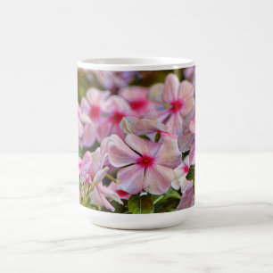Kunsttuinbeker met roze ventilator Mok