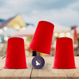 Kups en kogelmakersMagische Trick-technicus op maa Pingpongballen