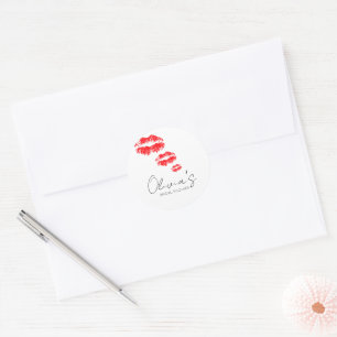 Kus de bruid vaarwel bruidsuitnodiging ronde sticker