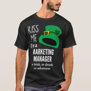 Kus me als marketingmanager of Iers of Drink op T-shirt