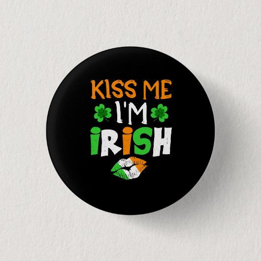 Kus me i_mirish ronde button 3,2 cm (Voorkant)