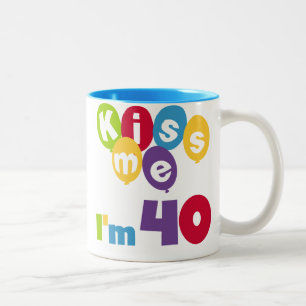 Kus me Ik ben 40 T-shirts en cadeautjes. Tweekleurige Koffiemok