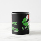 Kus me Ik ben een Italiaanse zwarte achtergrond Mok (Midden)