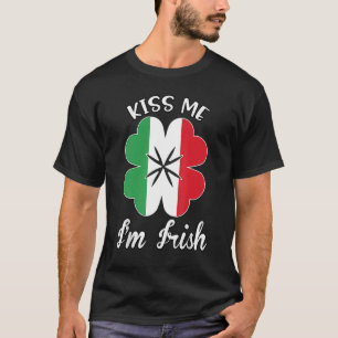 Kus me ik ben Iers. Shamrock Clover Saint Patrick  T-shirt