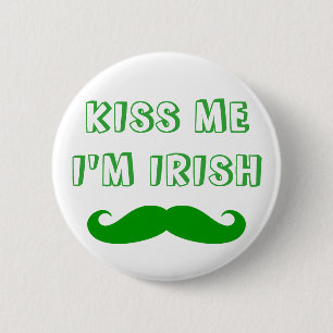 Kus me Ik ben Ierse grappige St. Patricks Day-knop Ronde Button 5,7 Cm