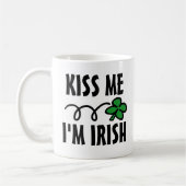 Kus me Ik ben Irish St Patricks Day mok met klaver (Links)