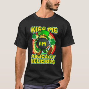 Kus me Ik ben magisch lekker St Patrick's Day 2 T-shirt