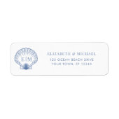 Kust Blauw Monogram Huwelijksretouradres Etiket (Voorkant)