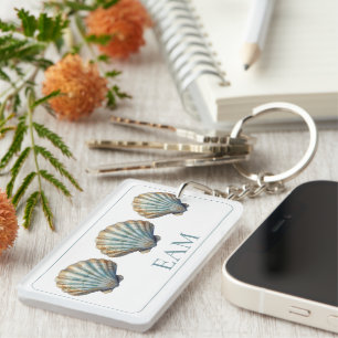 Kust Blauwe Sint-Jacobsschelp Monogram Sleutelhanger