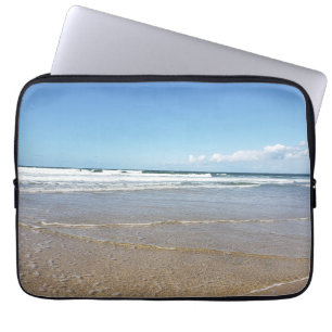 Kust strand Uitzicht in Soulac sur Mer in Frankrij Laptop Sleeve