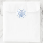 Kustrooster (Preppy Blue en White Scallop Shell) Ronde Sticker (Tas)